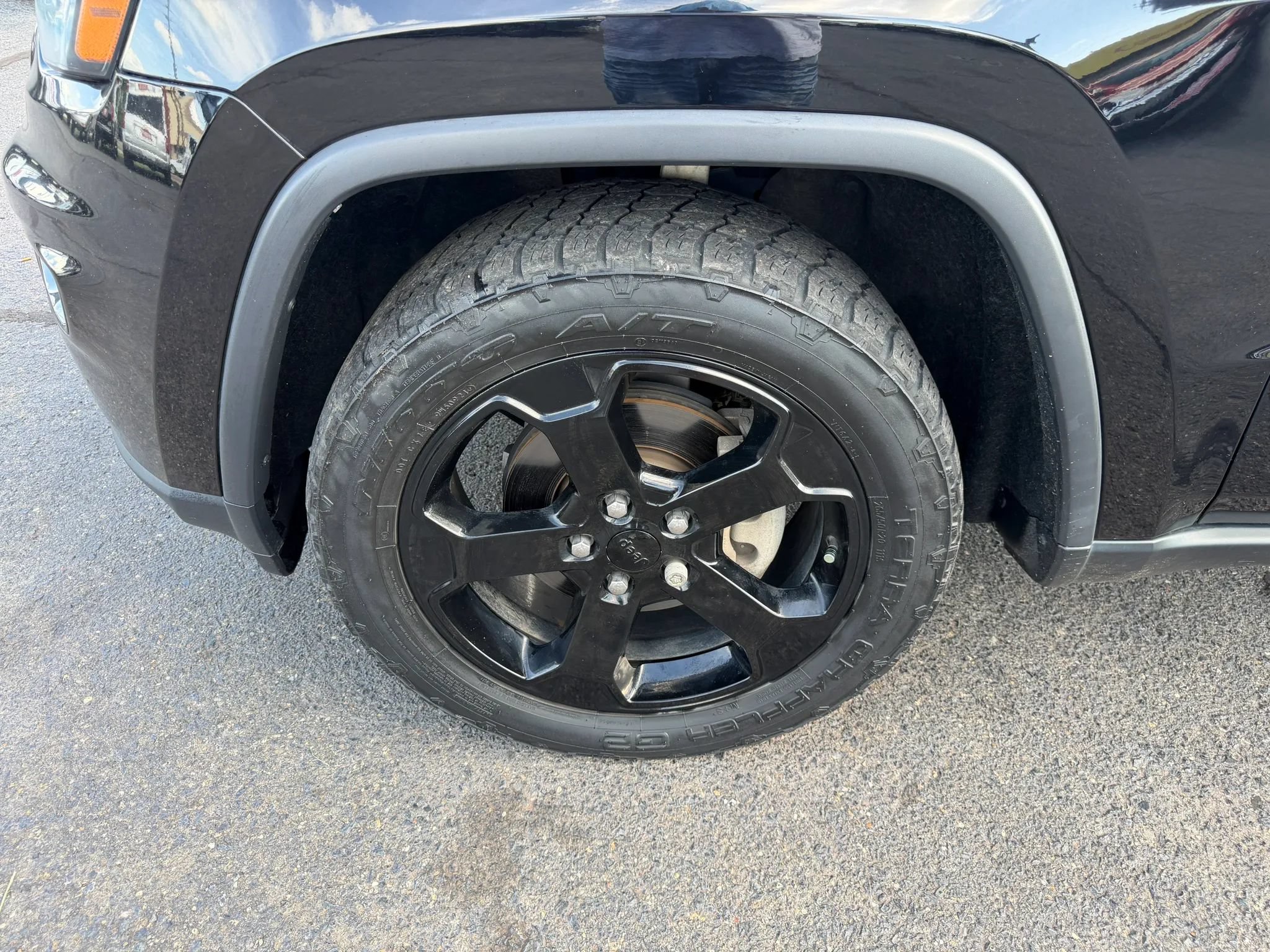 Used 2018 Jeep Grand Cherokee Laredo AWD/4WD image 20