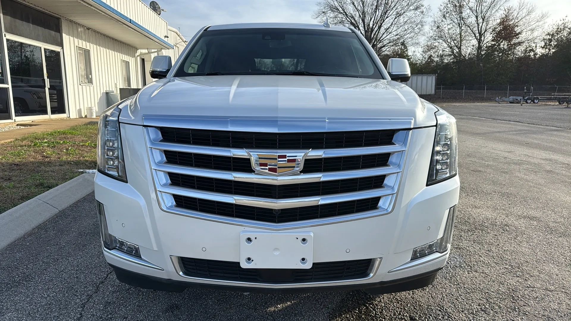 Used 2020 Cadillac Escalade Premium Luxury image 8