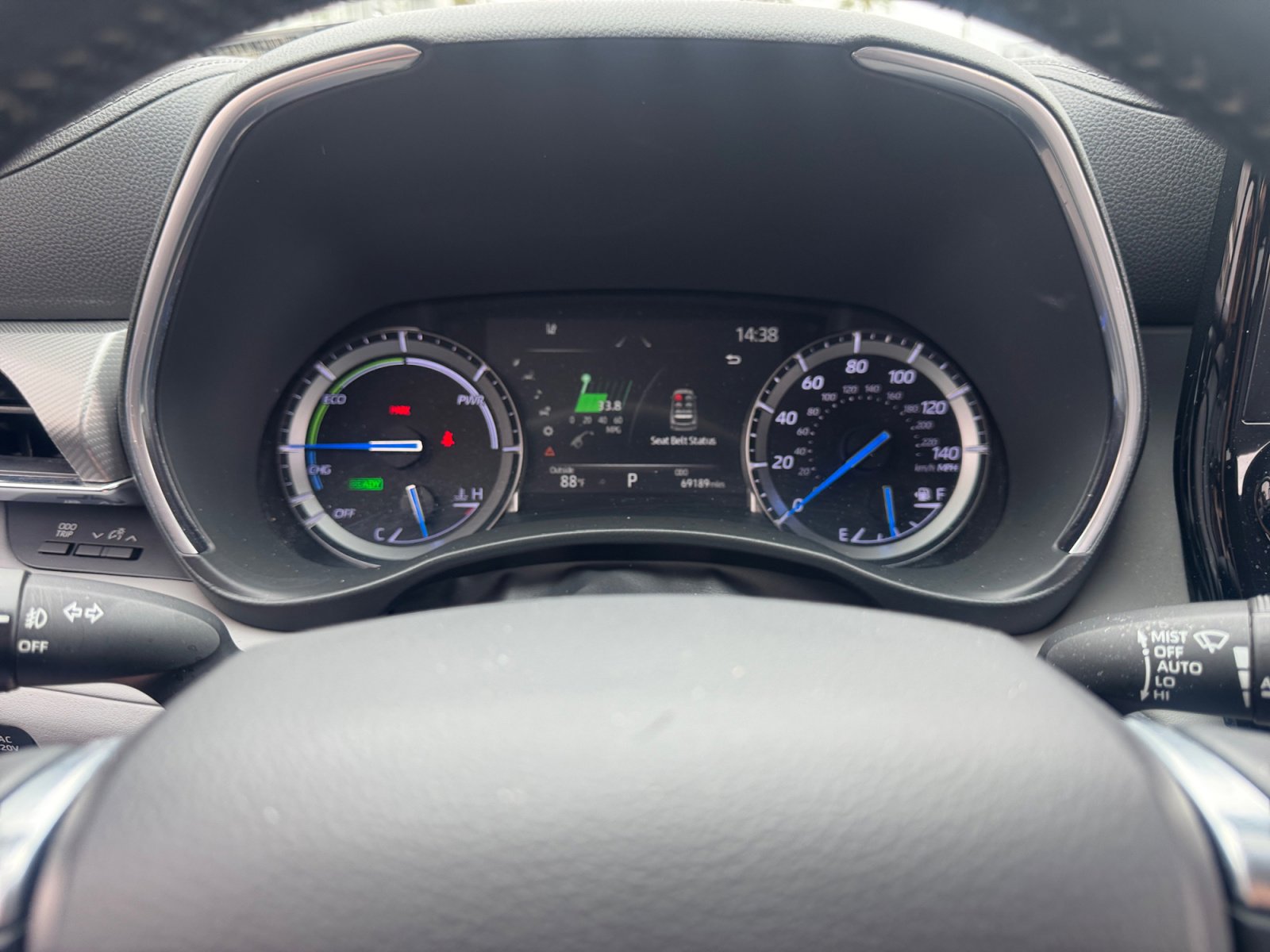 Used 2021 Toyota Highlander Platinum image 10