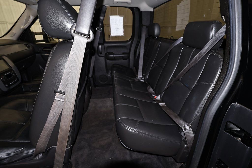 Used 2013 Chevrolet Silverado 2500 LTZ w/ LTZ Plus Package image 16