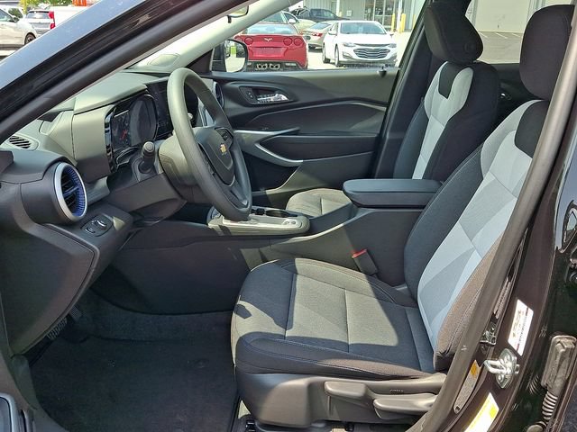 New 2026 Chevrolet Trax LS w/ LS Convenience Package FWD image 8