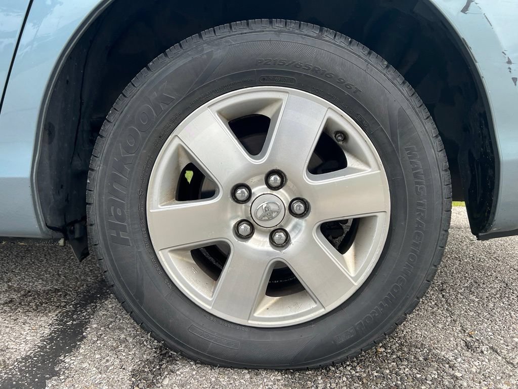 Used 2007 Toyota Sienna FWD image 11