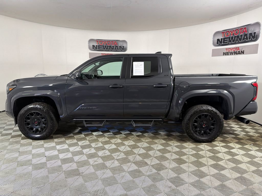 Used 2025 Toyota Tacoma SR5 AWD/4WD image 6