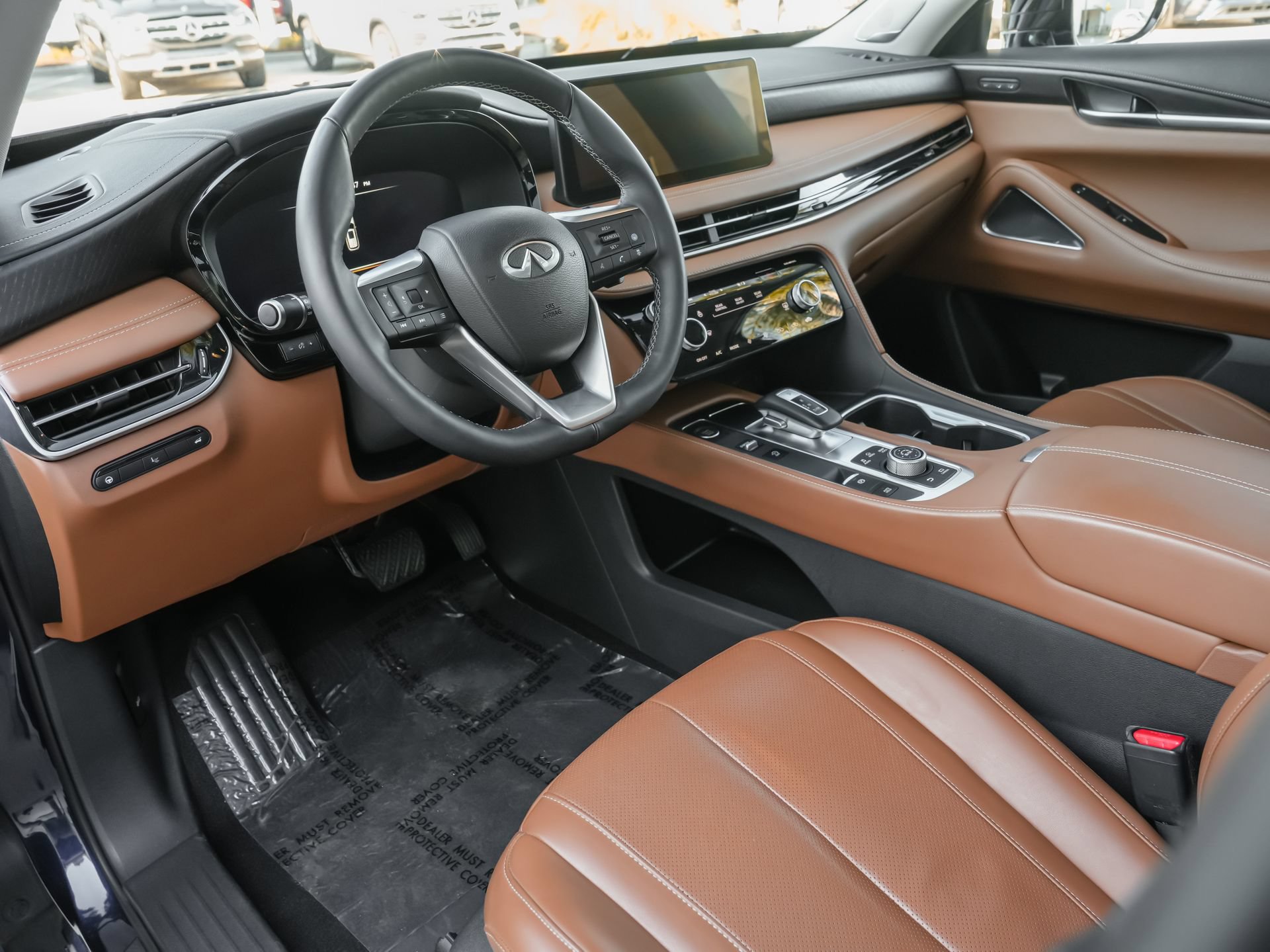 Used 2023 INFINITI QX60 Sensory w/ Vision Package AWD/4WD image 8