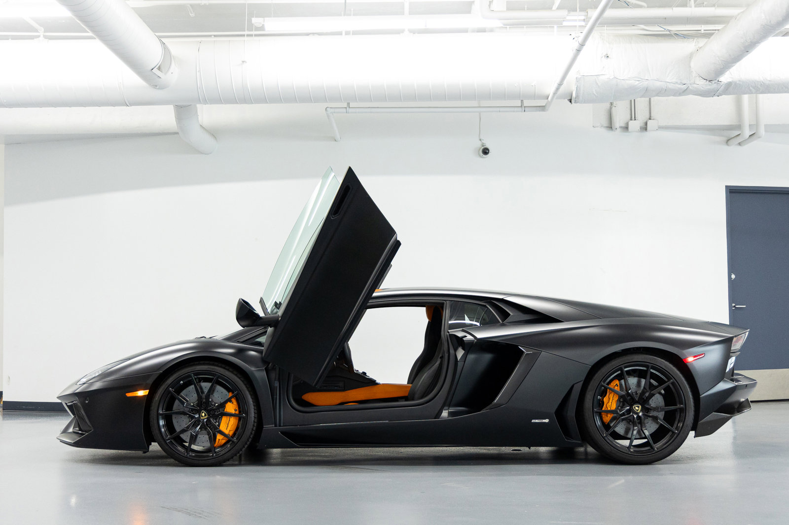 Used 2014 Lamborghini Aventador LP 700-4 AWD/4WD image 5