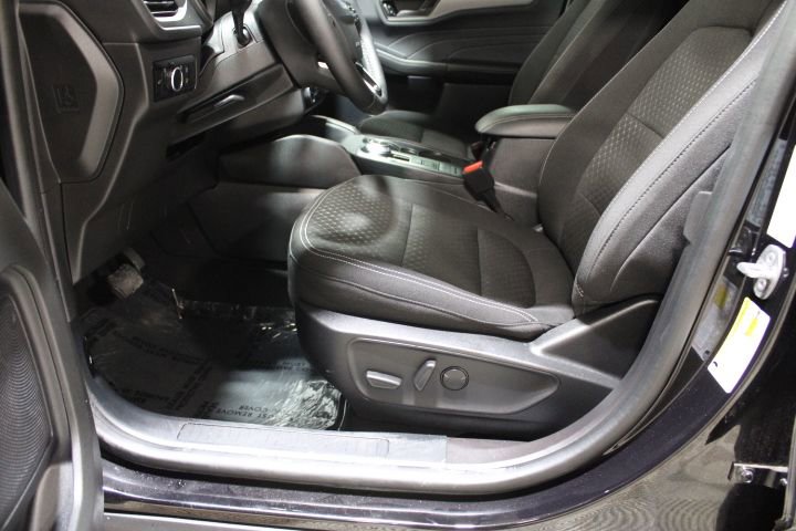 Used 2023 Ford Escape Active image 18