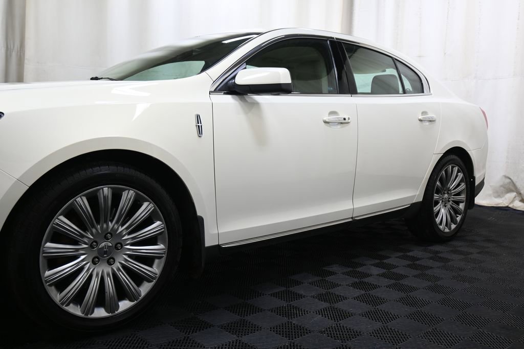 Used 2013 Lincoln MKS AWD image 7