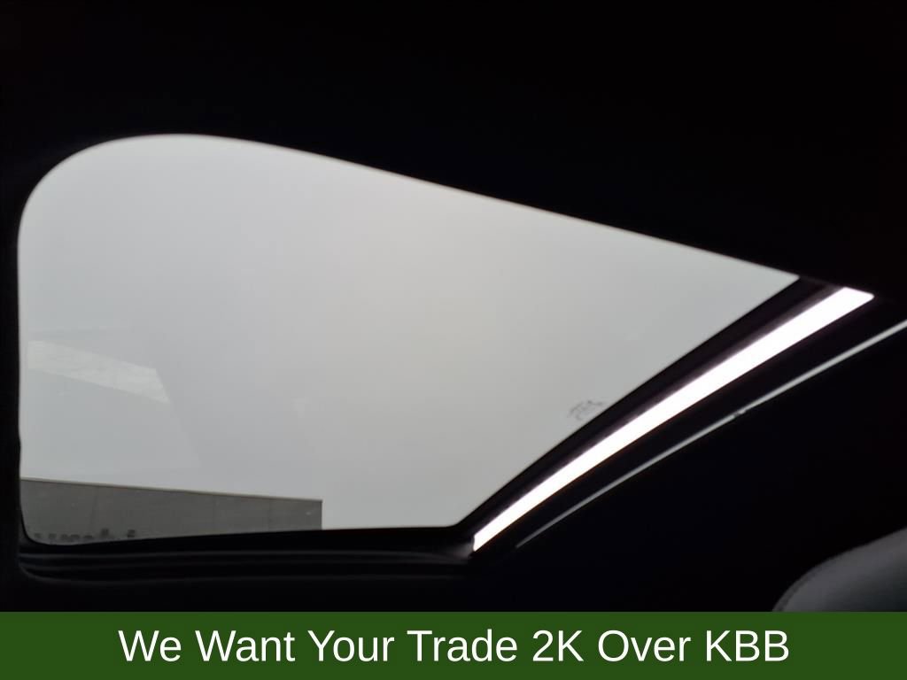 Used 2025 Jeep Grand Cherokee Overland w/ Adv Protech Group III image 12