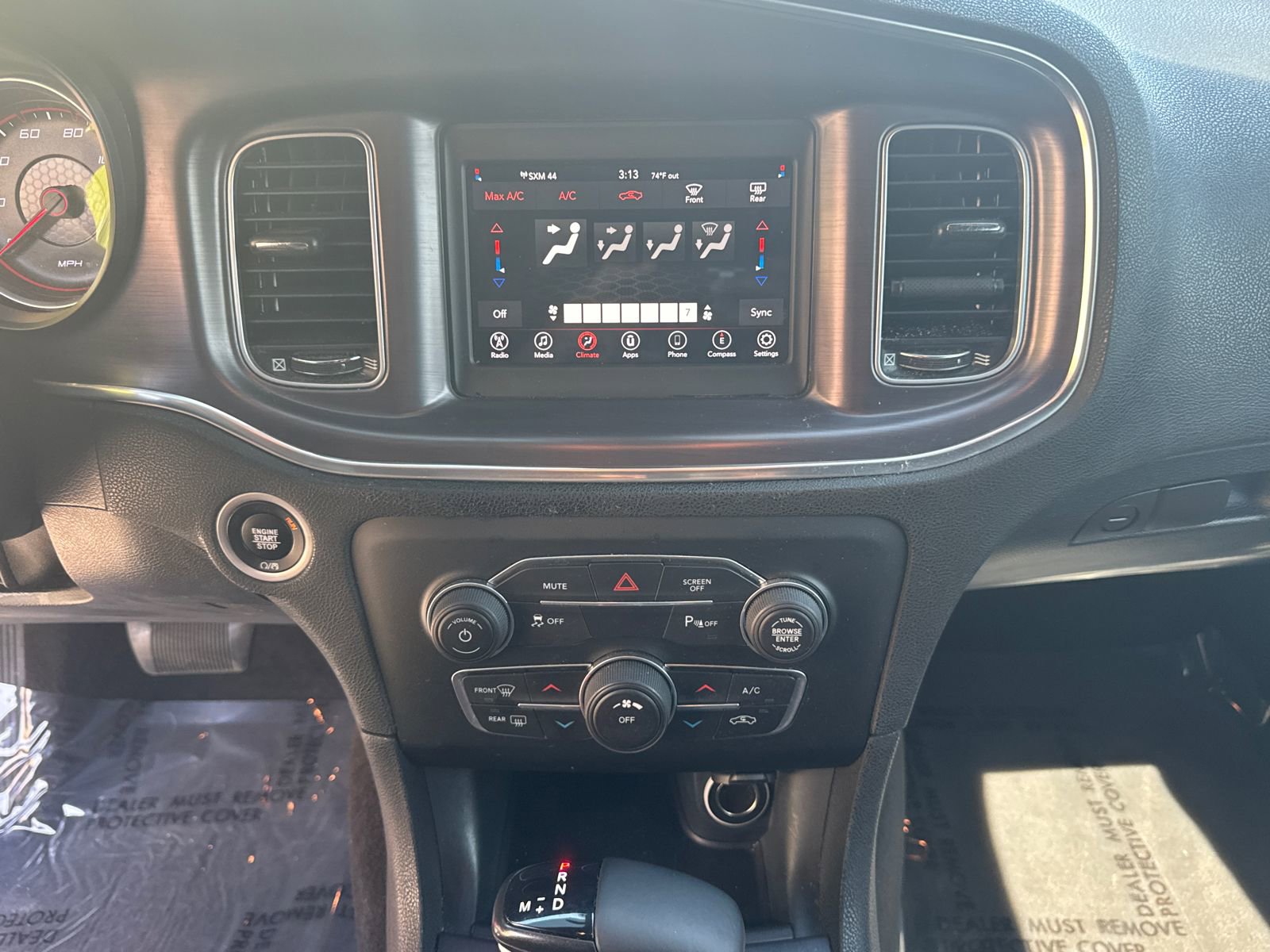 Used 2018 Dodge Charger SXT RWD image 28