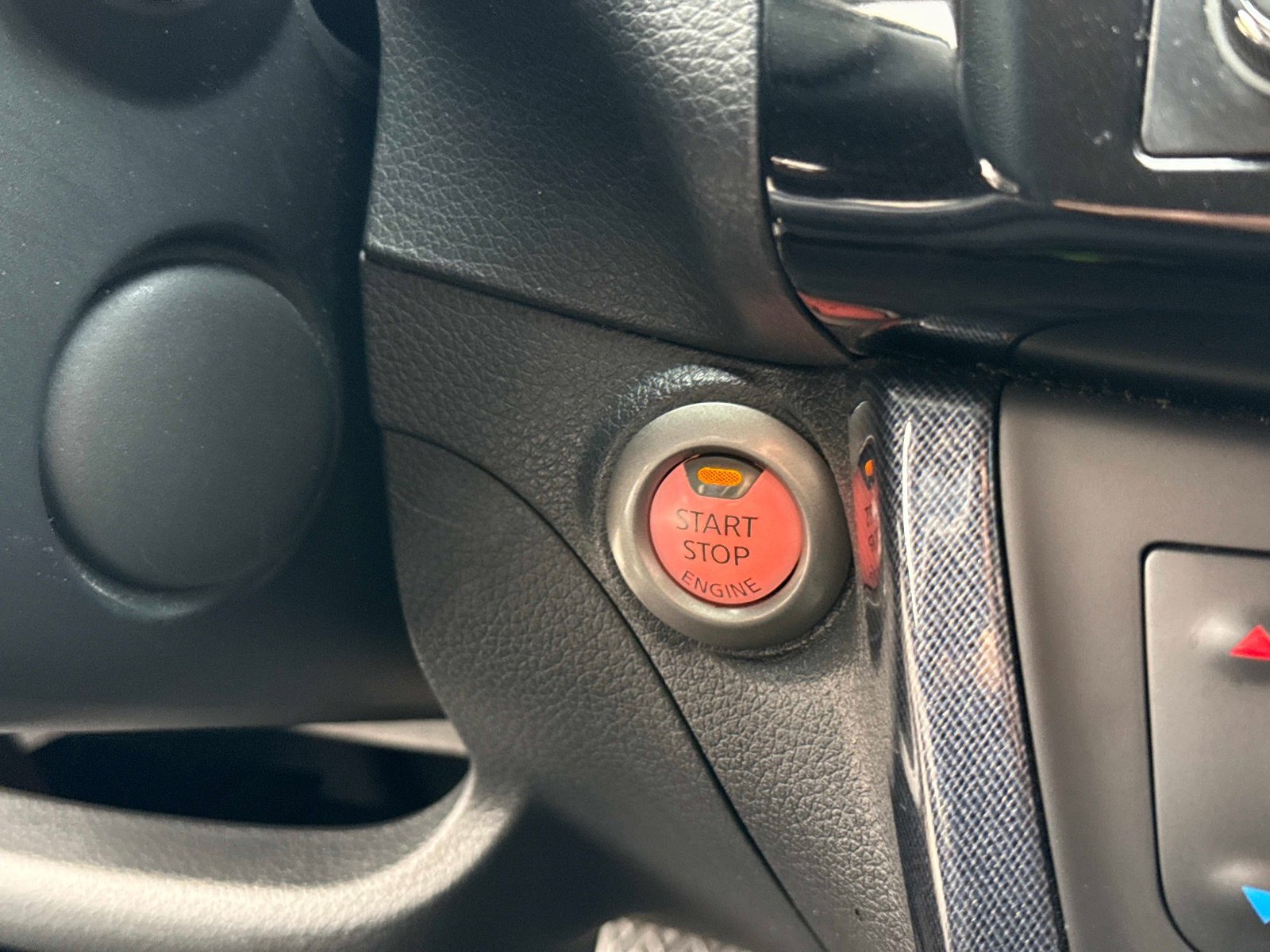 Used 2018 Nissan Sentra SR image 27