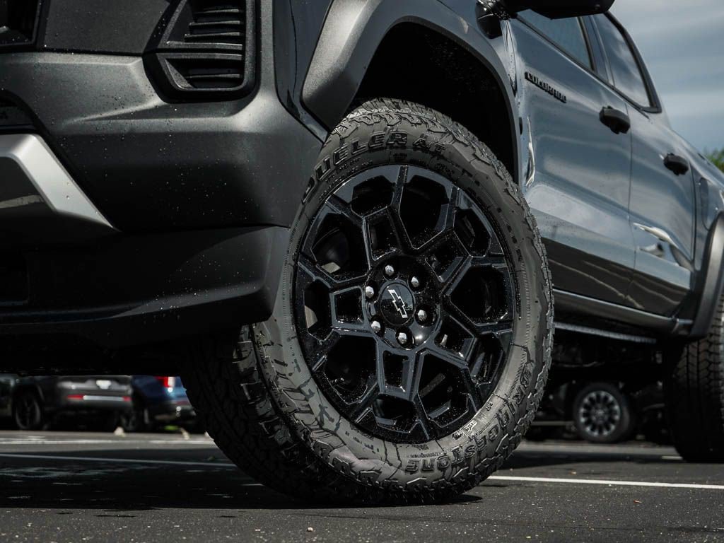 New 2026 Chevrolet Colorado Trail Boss AWD/4WD image 6
