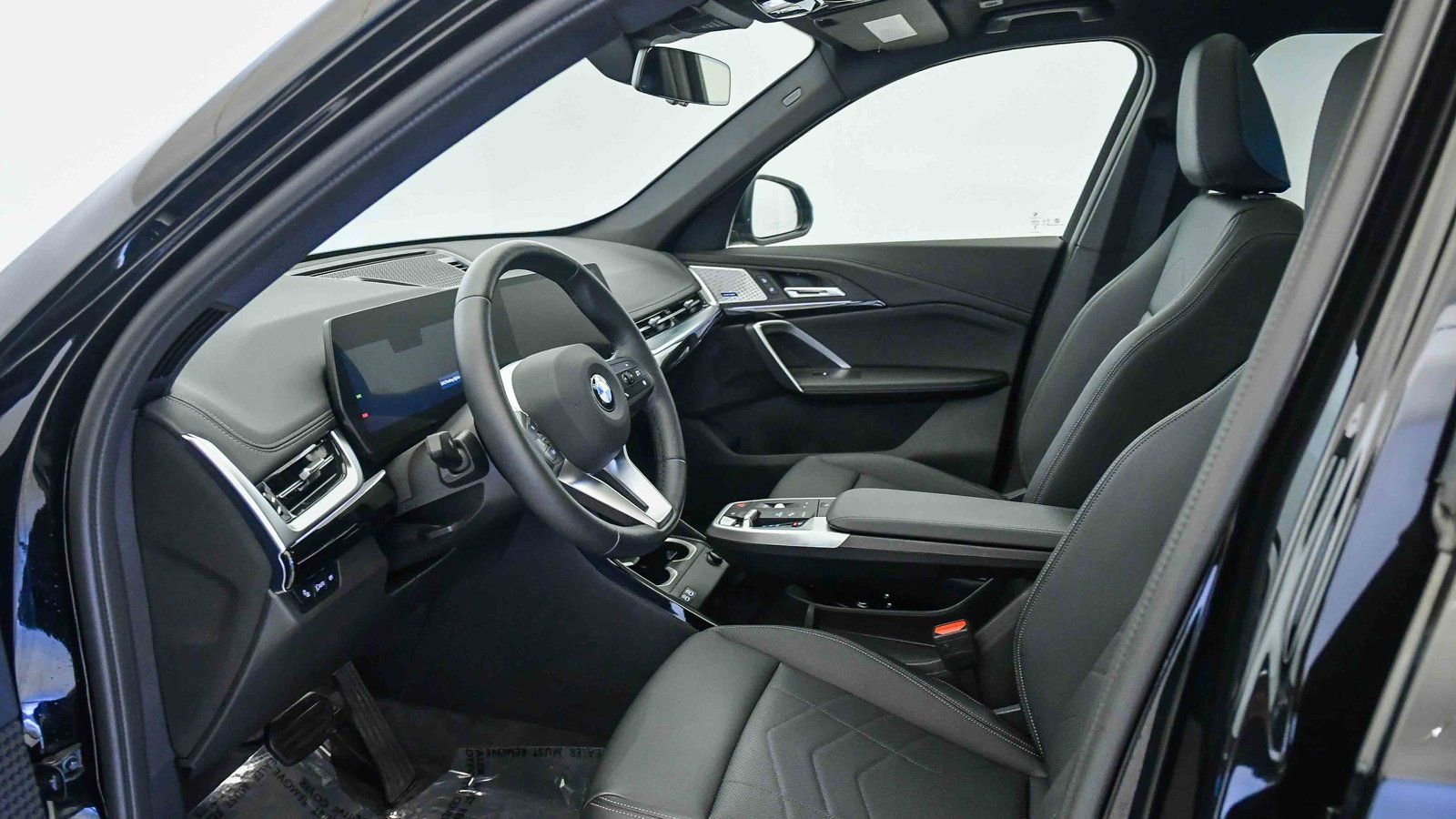 Used 2025 BMW X1 xDrive28i w/ Convenience Package image 19