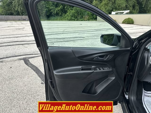 Used 2018 Chevrolet Equinox LT AWD/4WD image 11