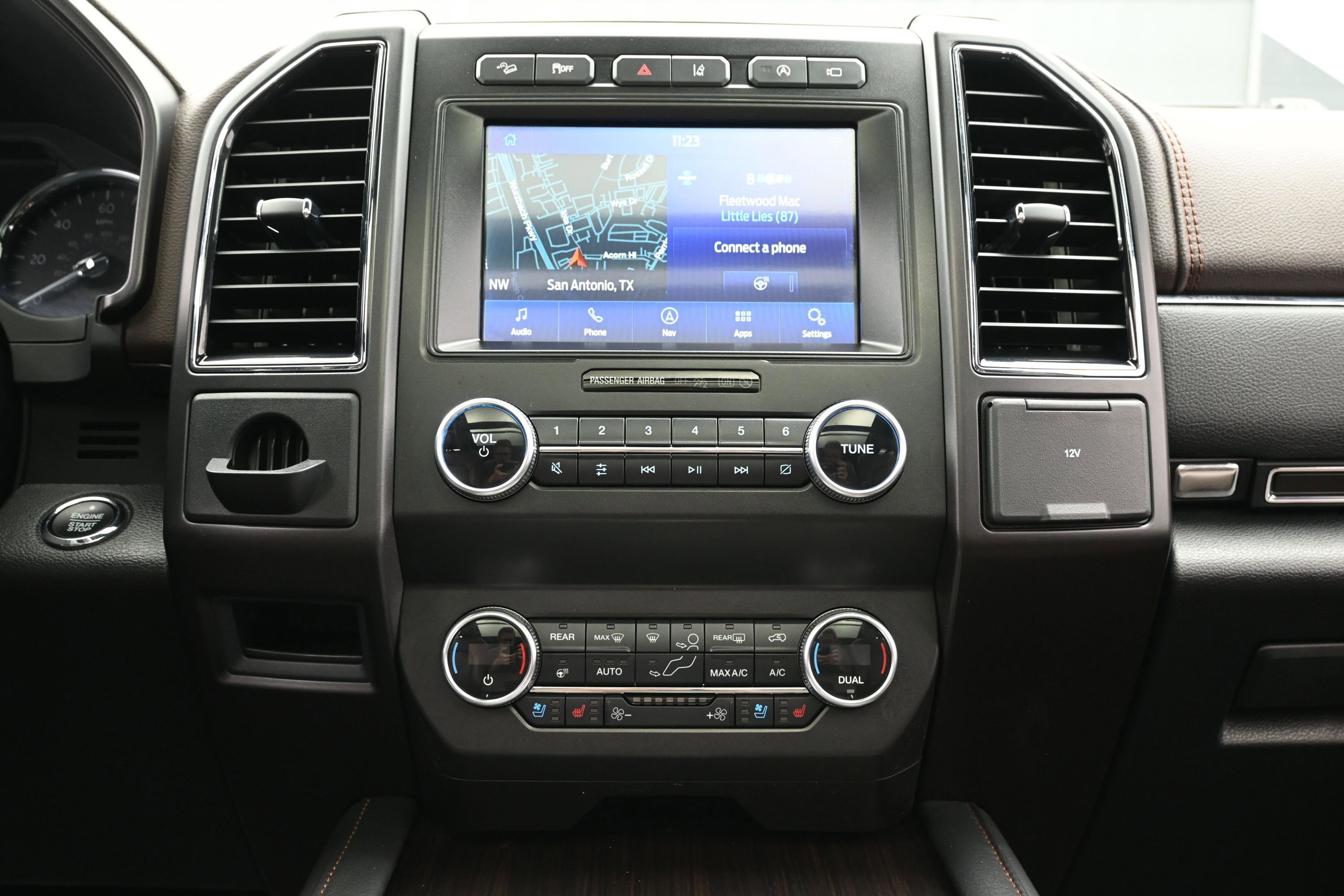 Used 2021 Ford Expedition King Ranch w/ Cargo Package AWD/4WD image 17