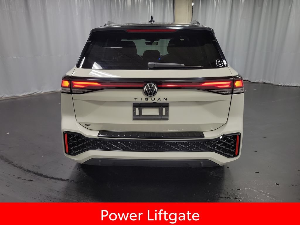 Used 2026 Volkswagen Tiguan SE R-Line FWD image 7
