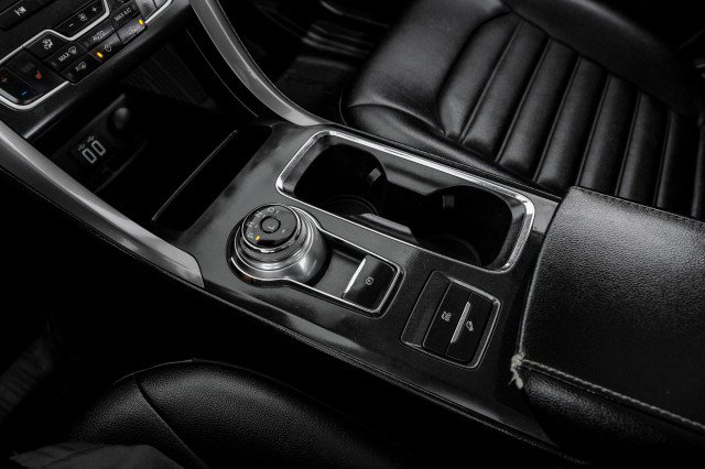 Used 2020 Ford Fusion SEL FWD image 25