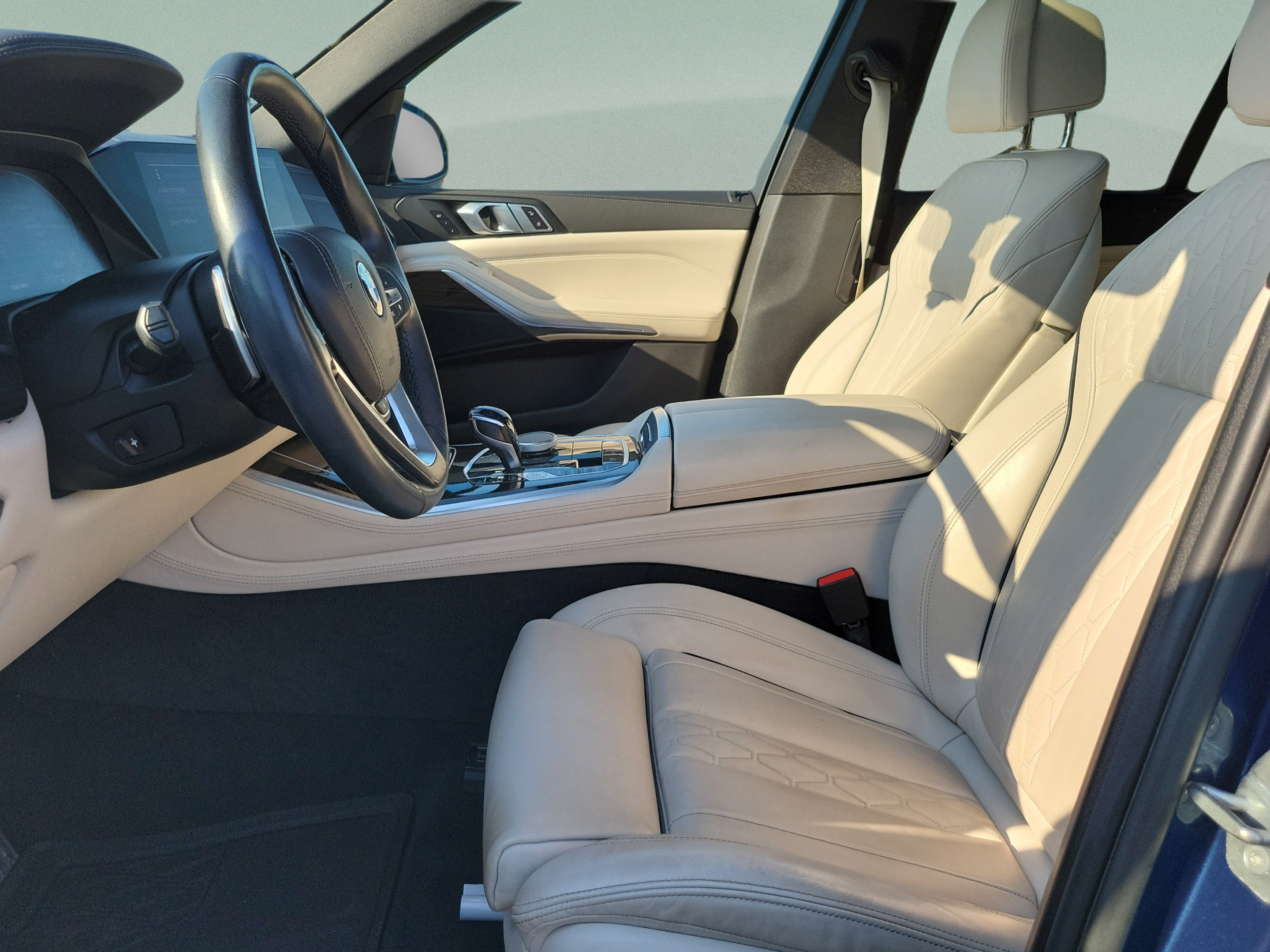 Used 2020 BMW X5 xDrive40i w/ Executive Package AWD/4WD image 18