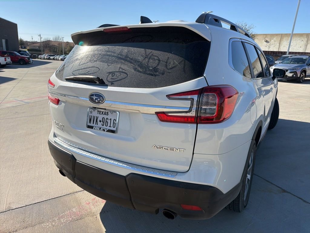 Used 2023 Subaru Ascent Premium w/ Convenience Package image 4