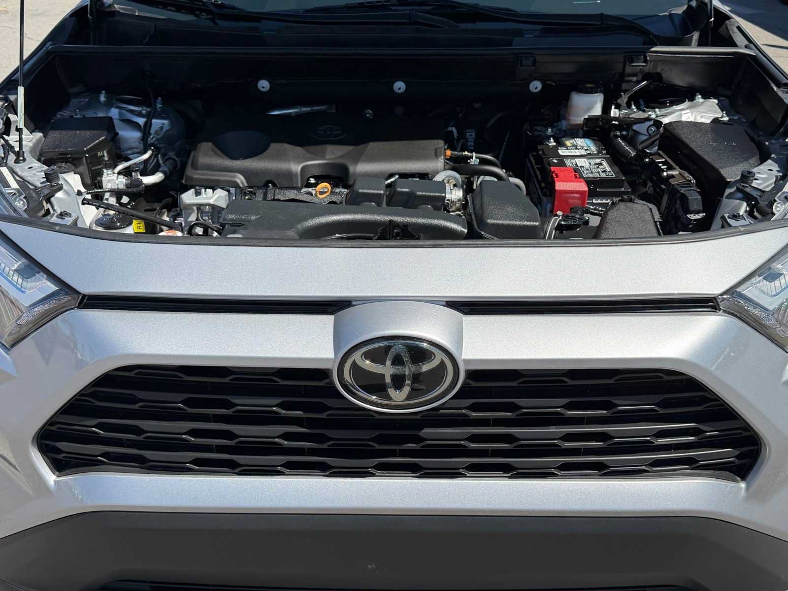 Used 2023 Toyota RAV4 XLE Premium AWD/4WD image 32