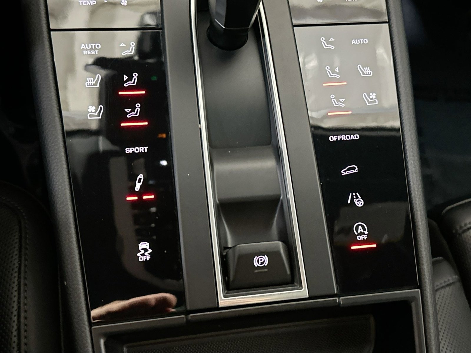 Used 2023 Porsche Macan S image 27