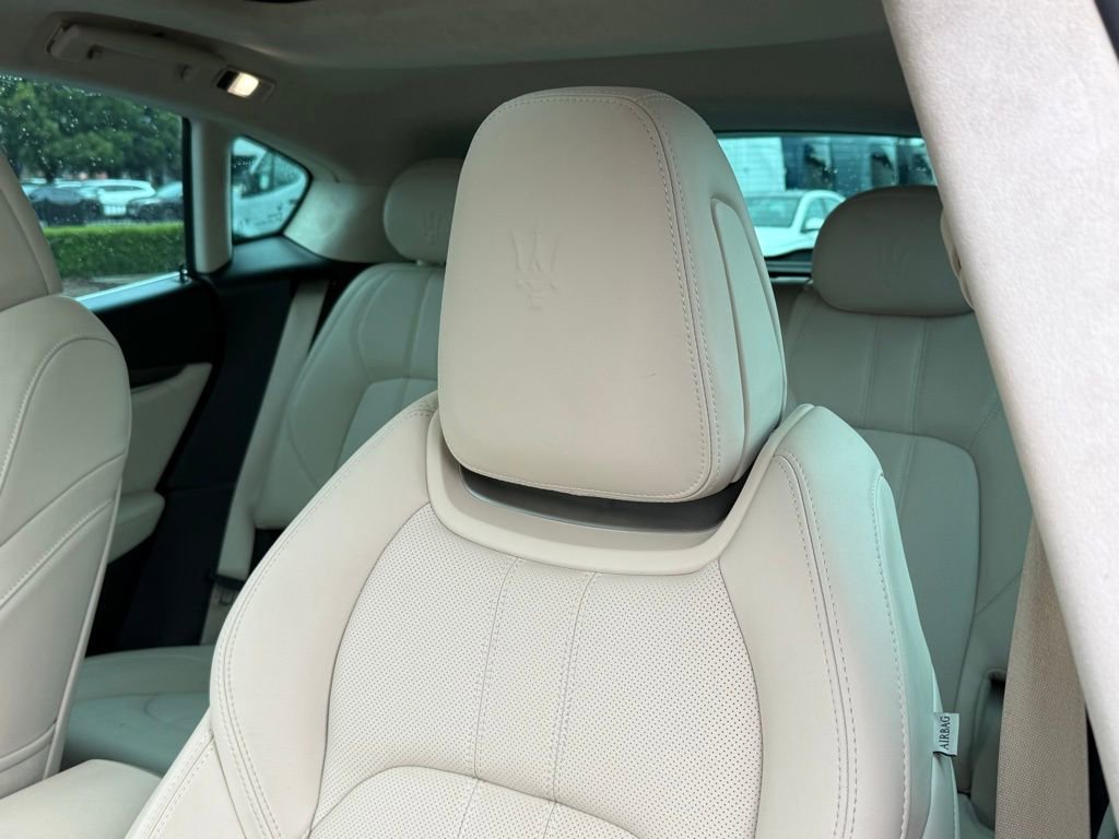 Used 2022 Maserati Levante Modena image 3