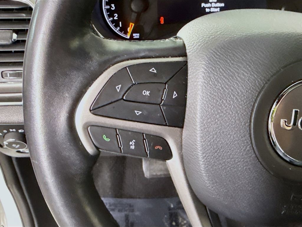 Used 2020 Jeep Grand Cherokee Limited image 23