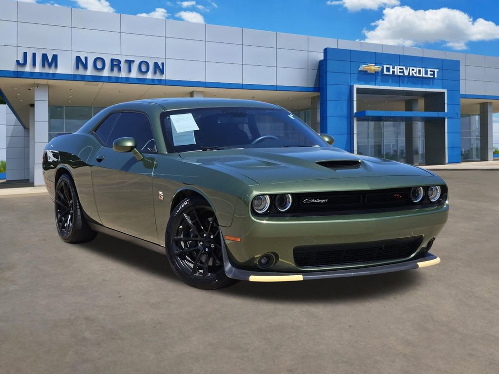 Used 2023 Dodge Challenger R/T Scat Pack RWD image 1