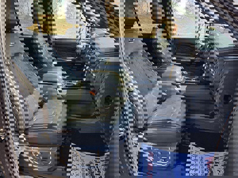 Used 2024 Ford Expedition Max Platinum image 19