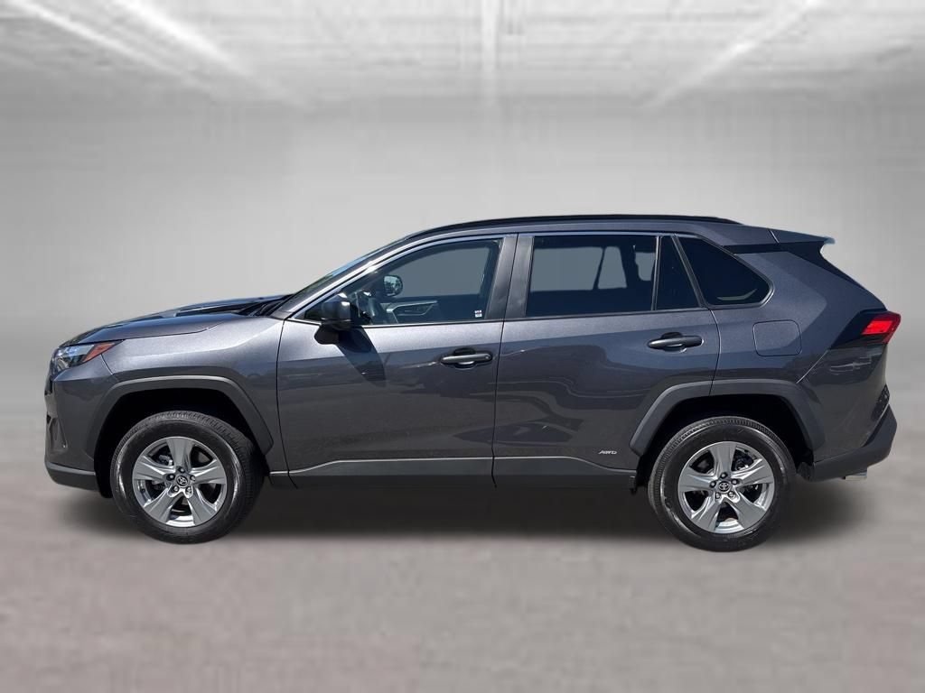 Used 2025 Toyota RAV4 LE AWD/4WD image 2