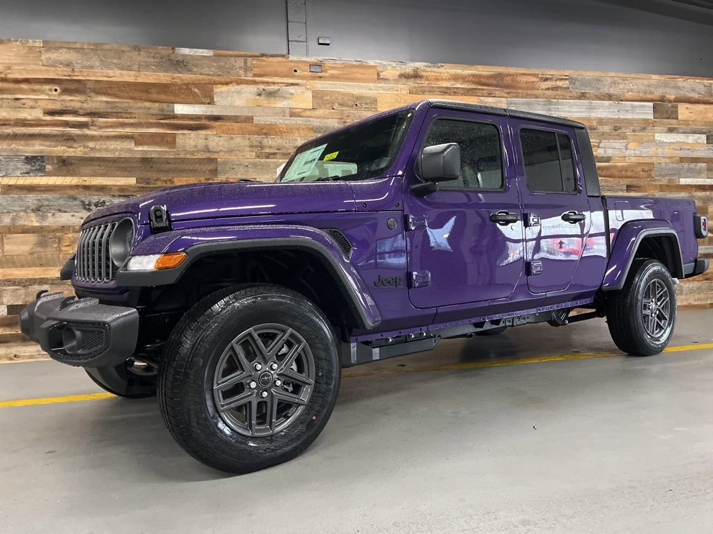 New 2026 Jeep Gladiator Sport AWD/4WD image 15