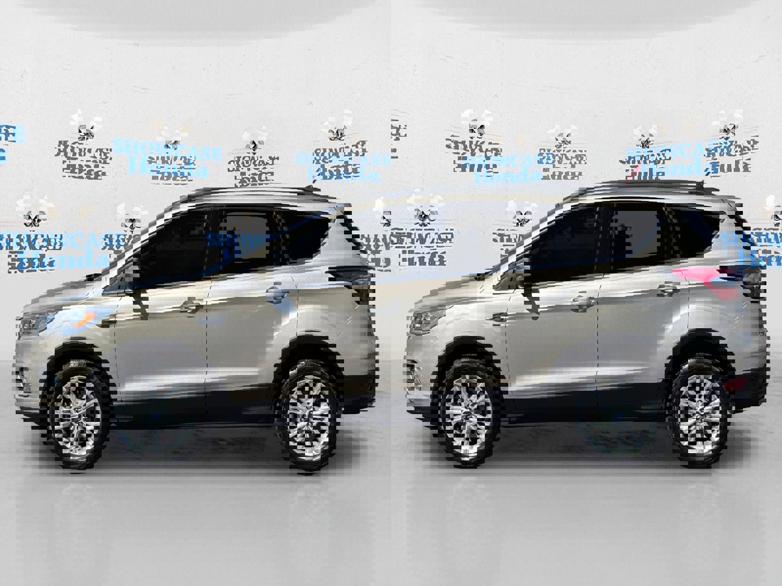 Used 2018 Ford Escape SEL image 4