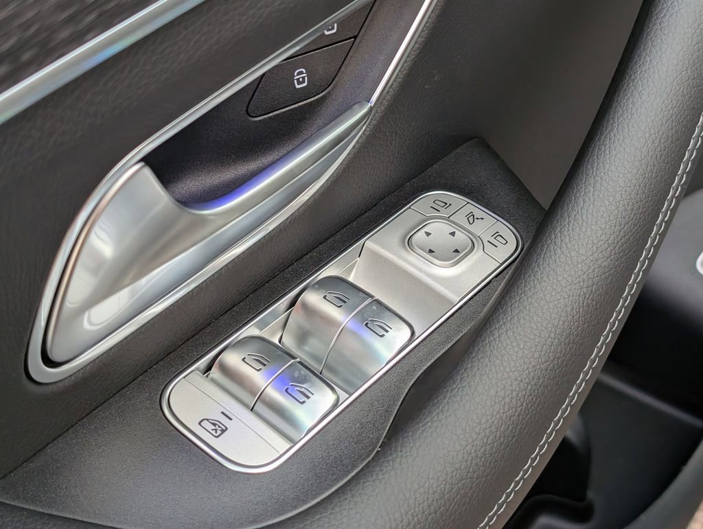 New 2026 Mercedes-Benz GLS 450 4MATIC image 25