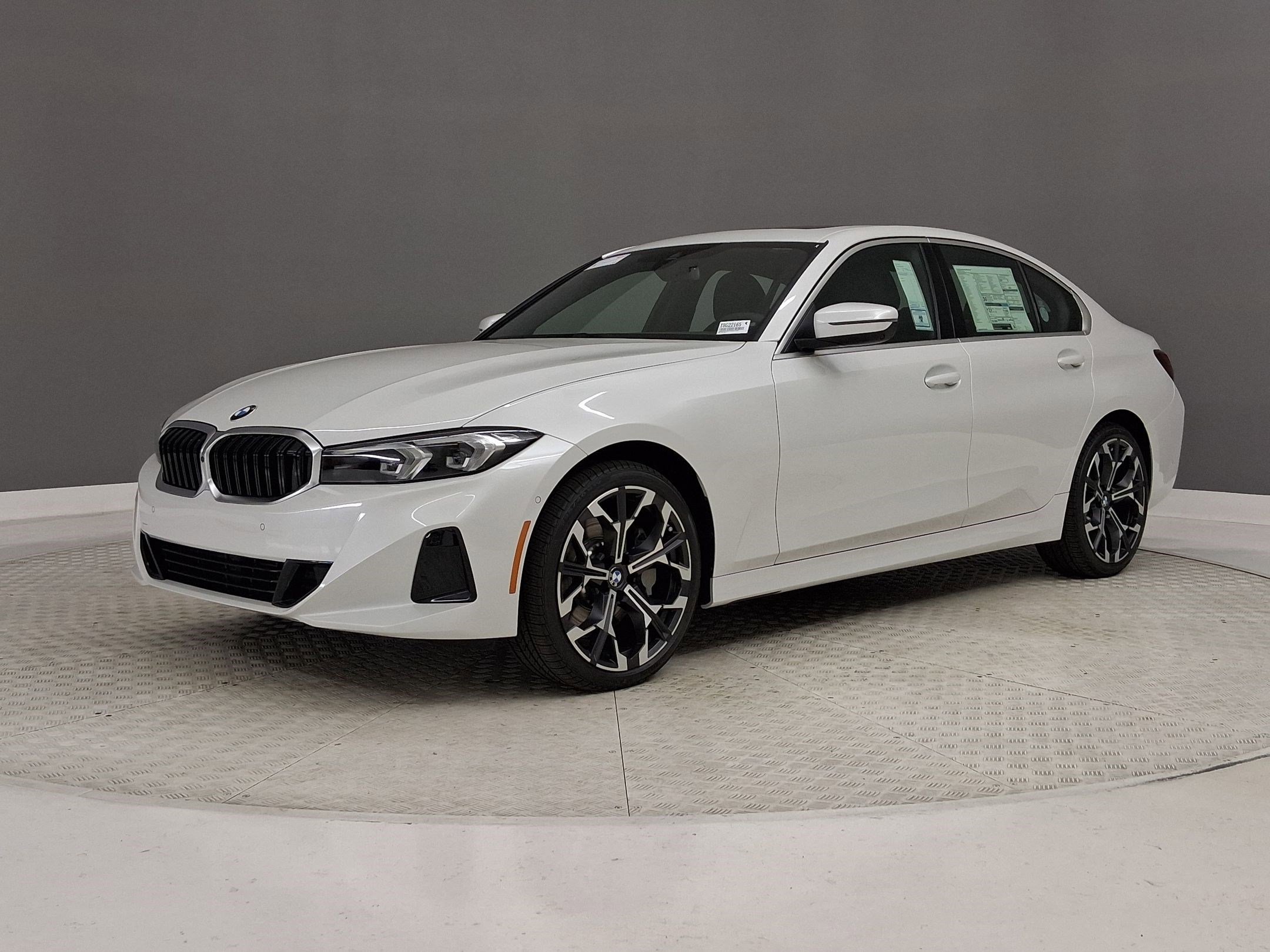 New 2026 BMW 330i Sedan w/ Convenience Package image 31