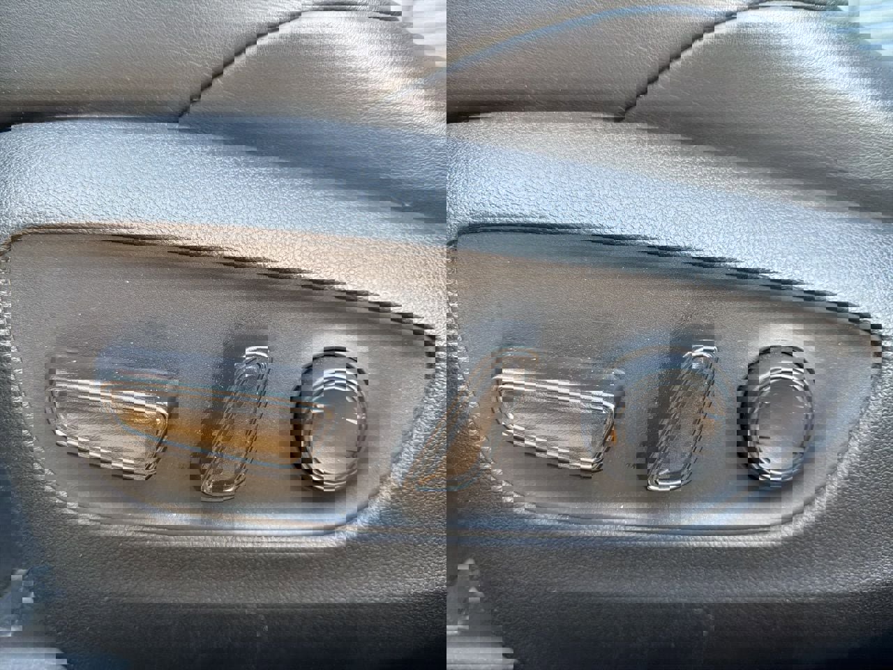 Used 2019 Toyota RAV4 XSE w/ XSE Weather Package image 11