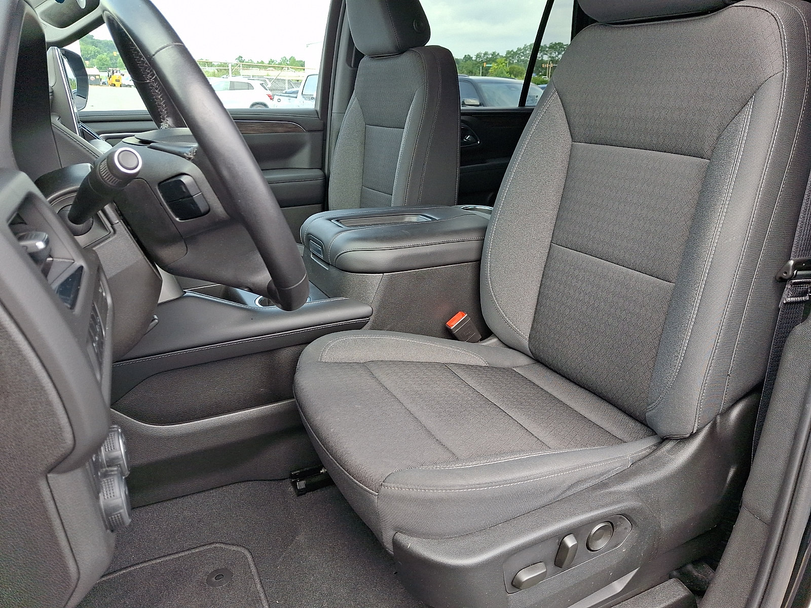 Certified 2021 Chevrolet Tahoe LS AWD/4WD image 15