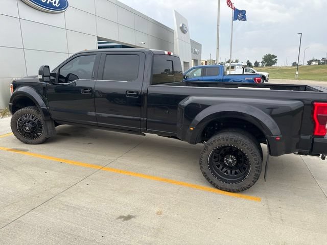 Used 2019 Ford F450 Platinum w/ Platinum Ultimate Package AWD/4WD image 12
