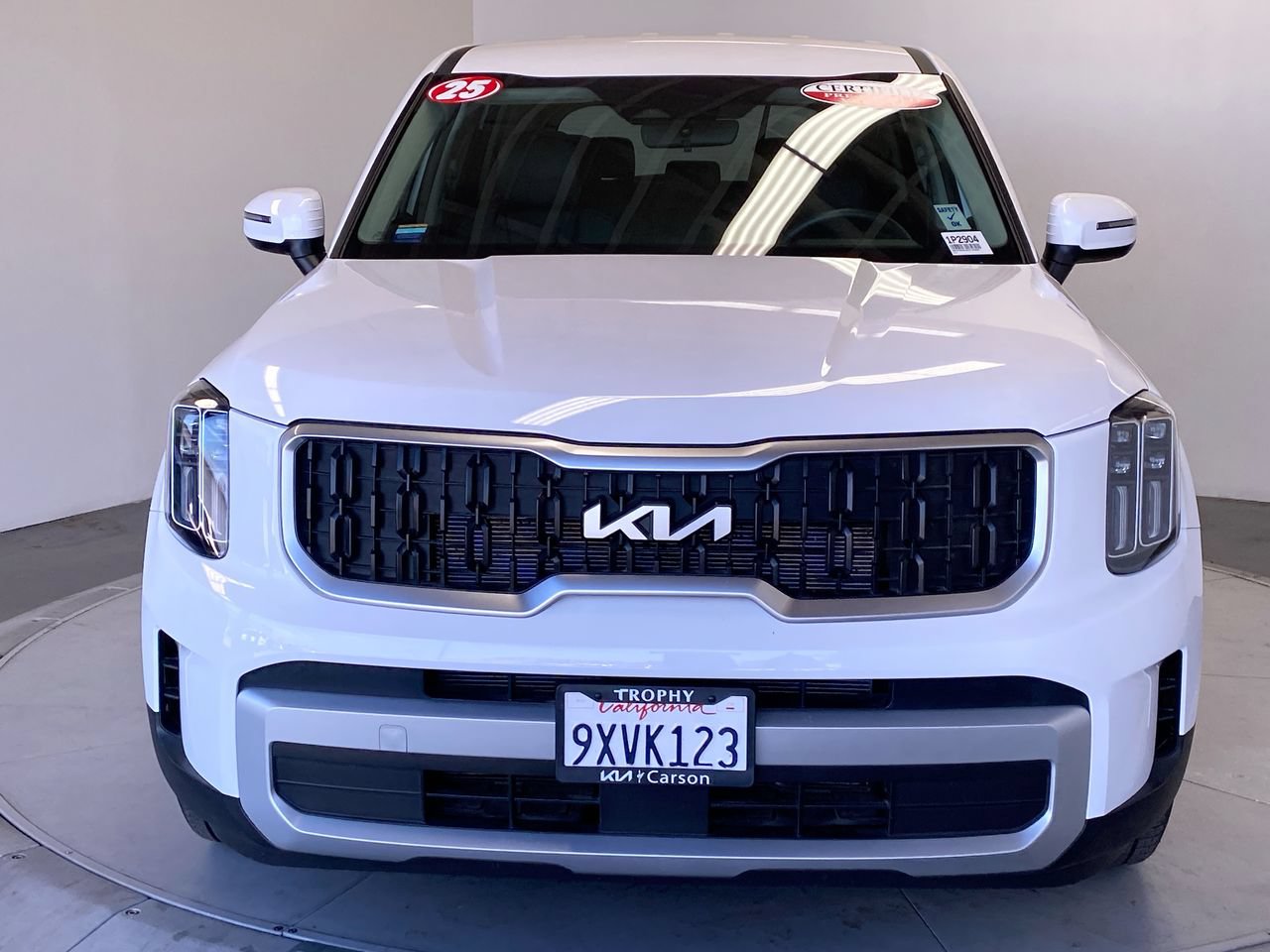 Certified 2025 Kia Telluride LX FWD image 8