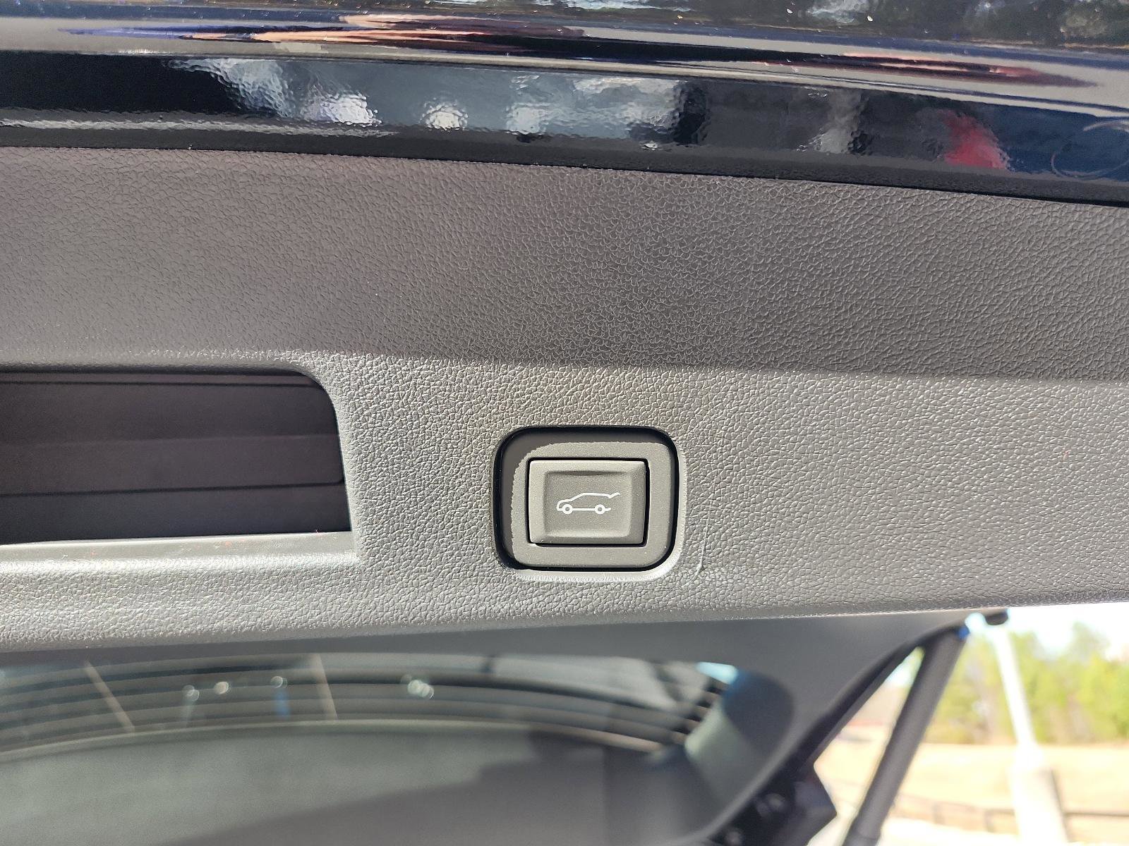 New 2026 GMC Acadia Denali w/ Super Cruise Package image 10