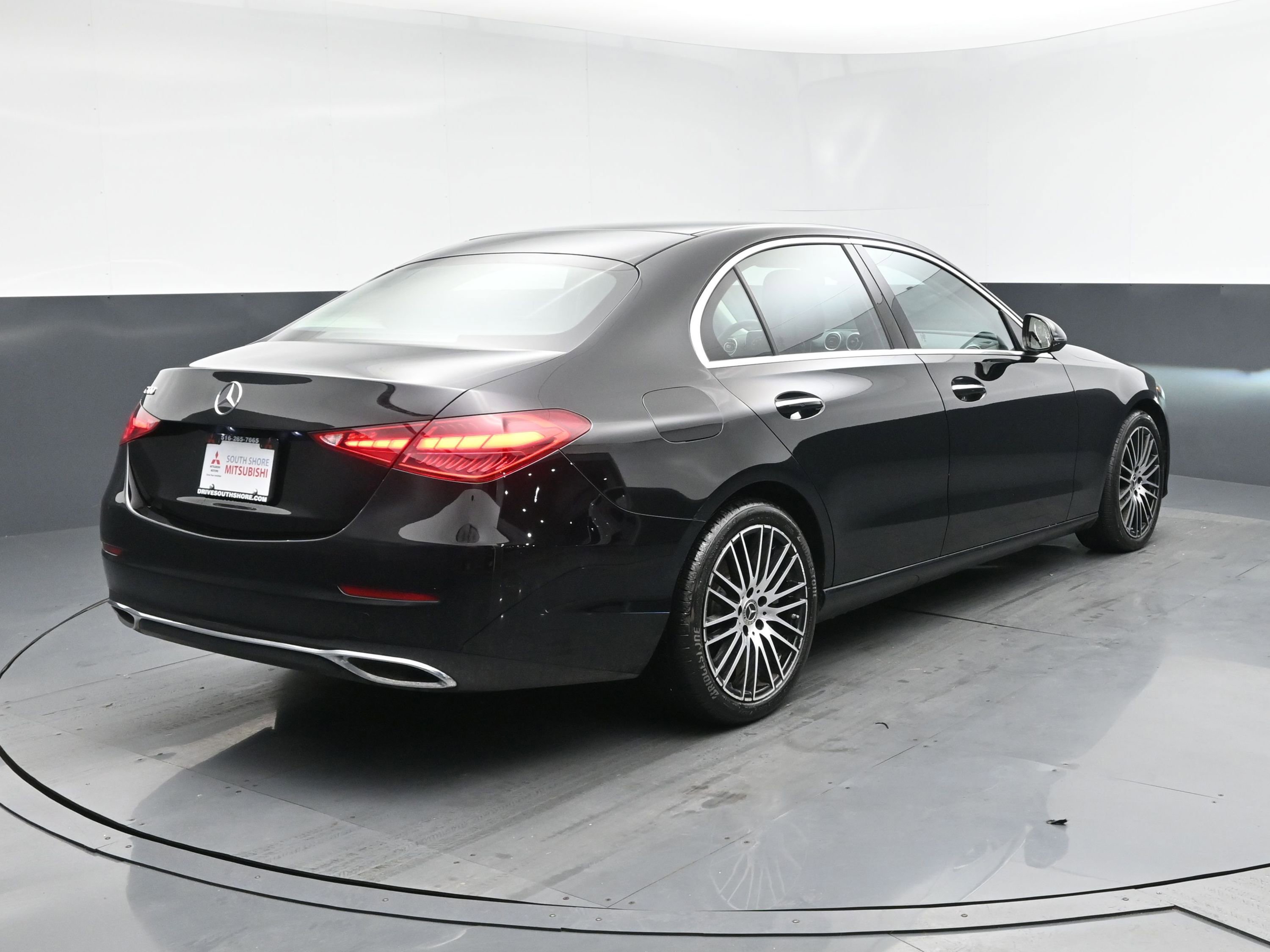Used 2023 Mercedes-Benz C 300 Sedan image 18