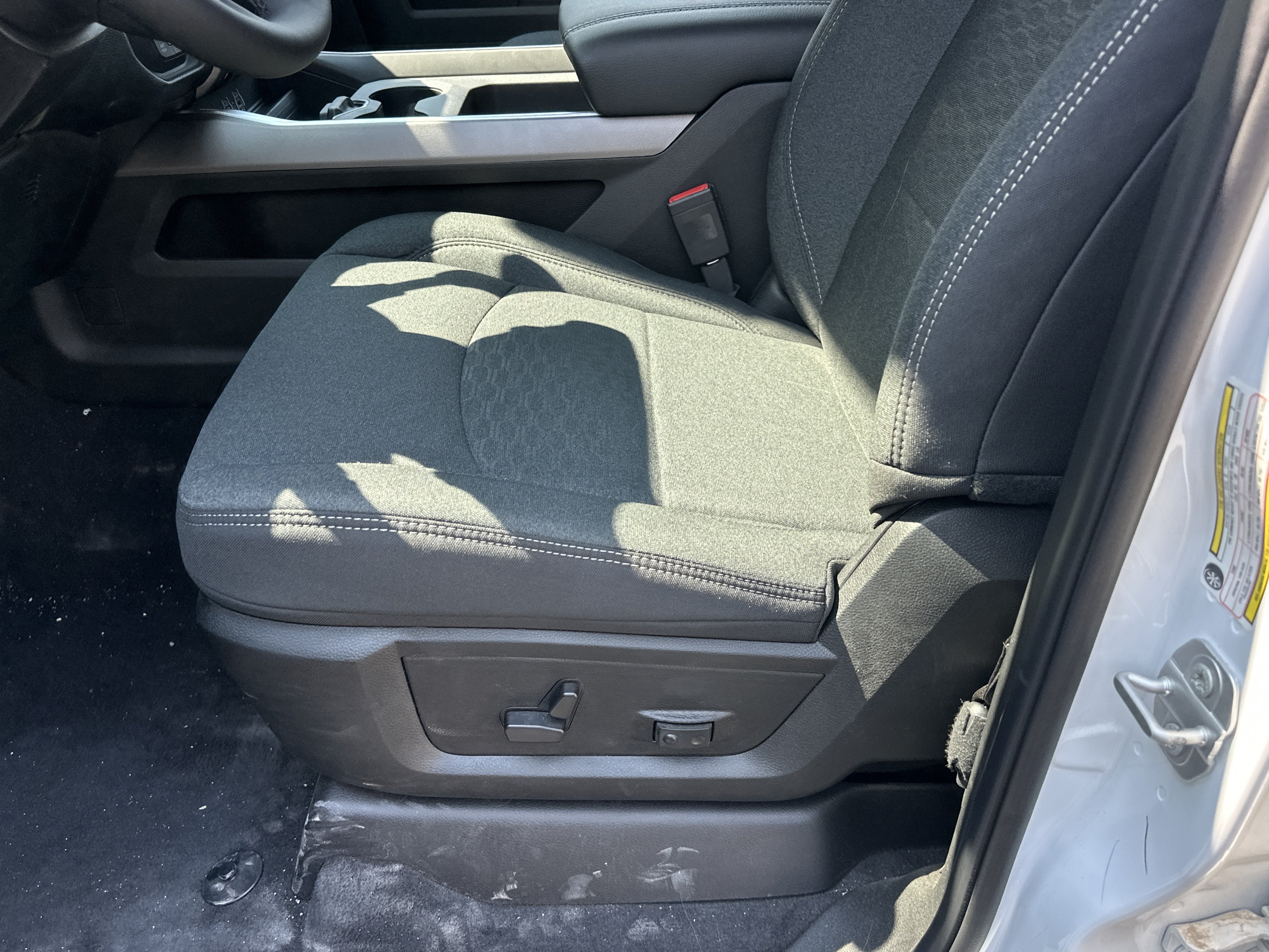 New 2026 RAM 2500 Big Horn AWD/4WD image 25