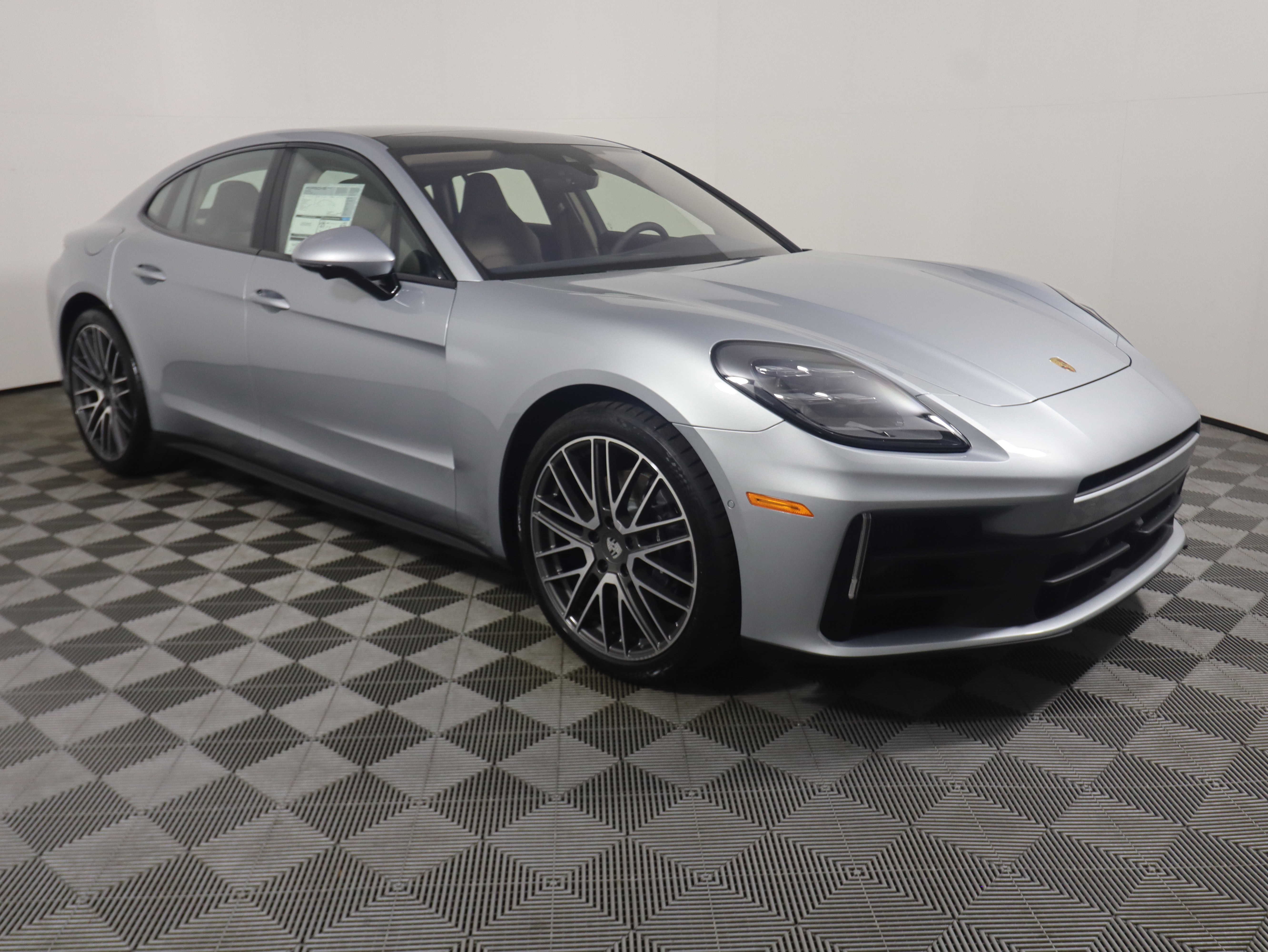 Certified 2026 Porsche Panamera image 9