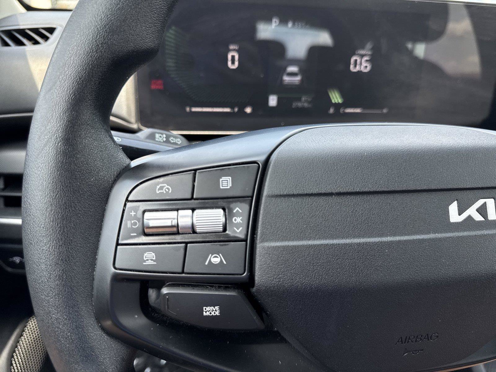 Used 2025 Kia K4 FWD image 21