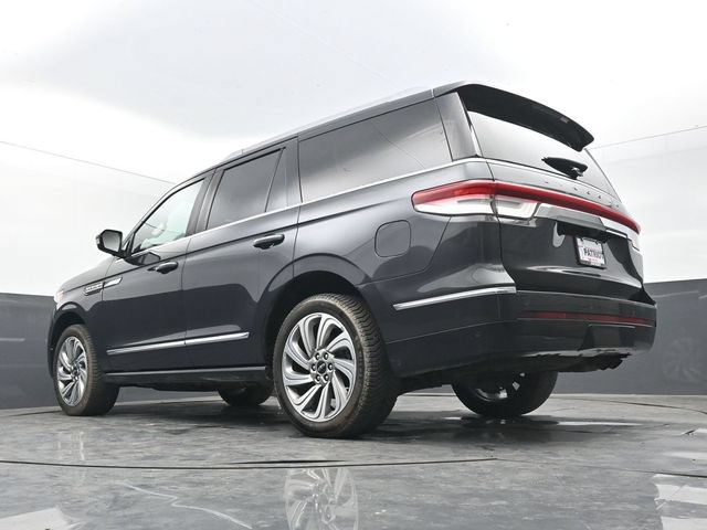 Used 2023 Lincoln Navigator Reserve w/ Equipment Group 201A AWD/4WD image 46