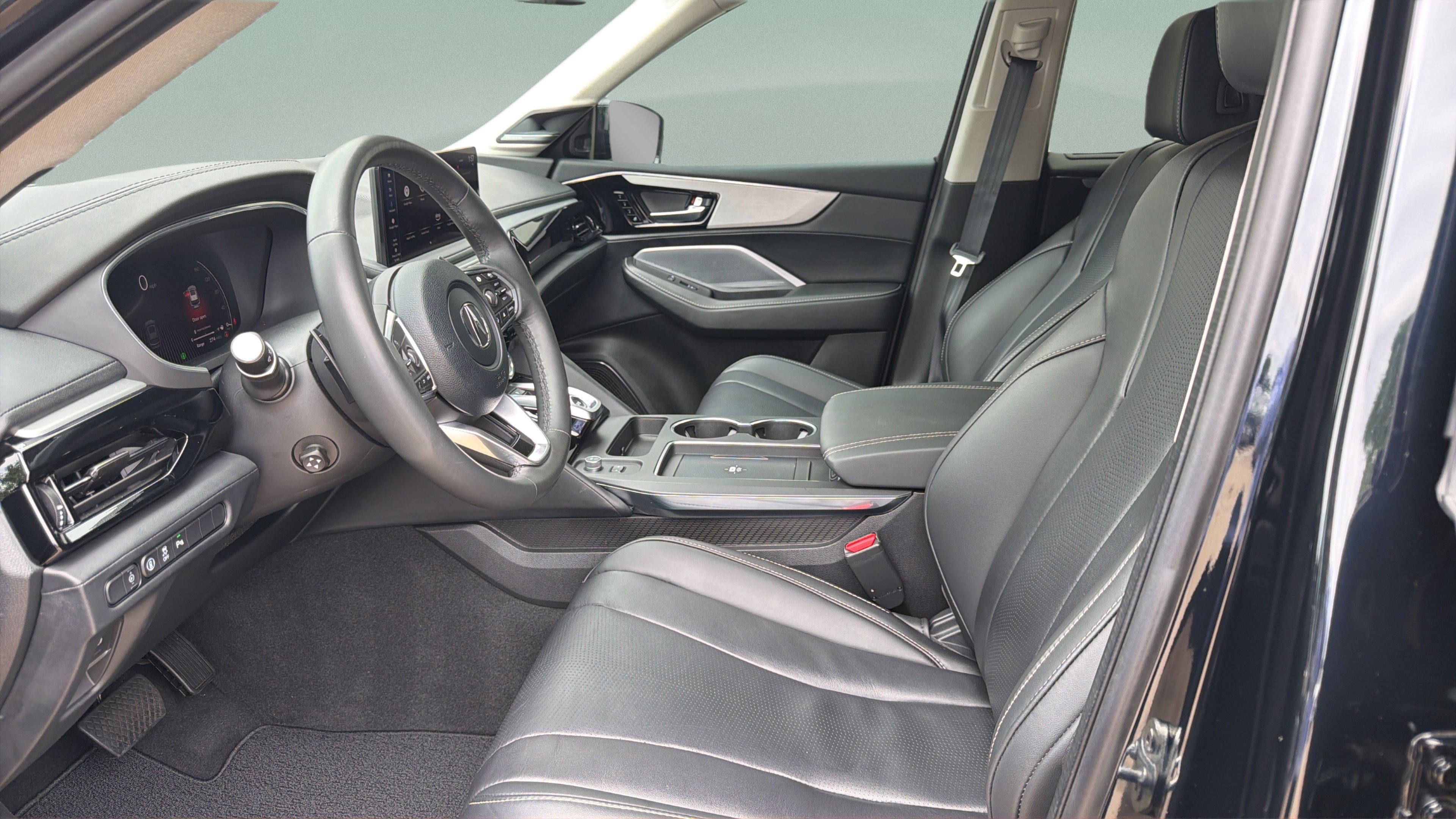 Used 2025 Acura MDX w/ Technology Package FWD image 10