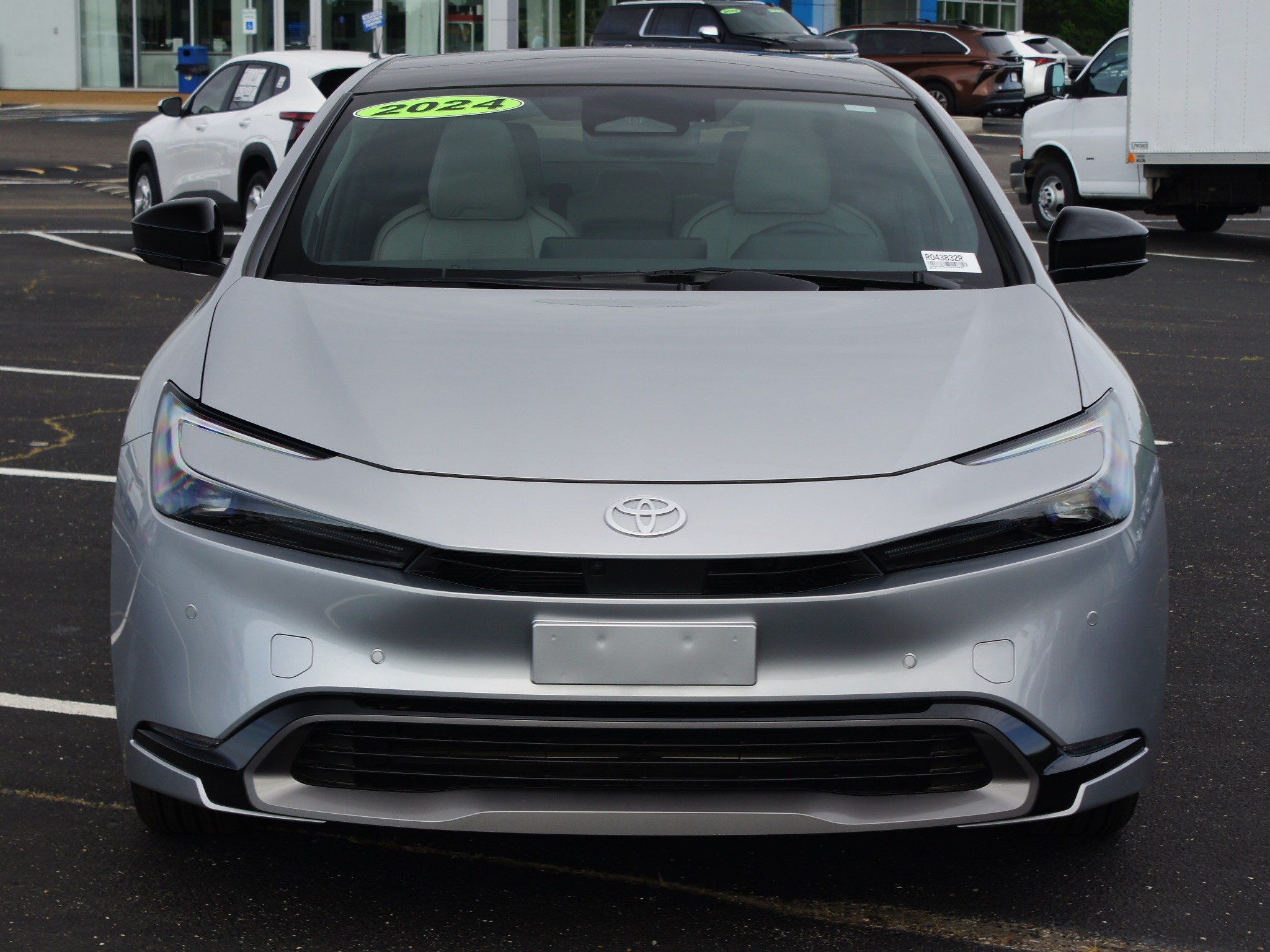 Used 2024 Toyota Prius Limited w/ Limited Premium Package FWD image 25