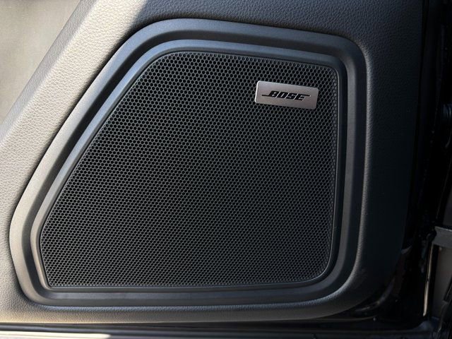 Certified 2026 Porsche Macan Turbo AWD/4WD image 21