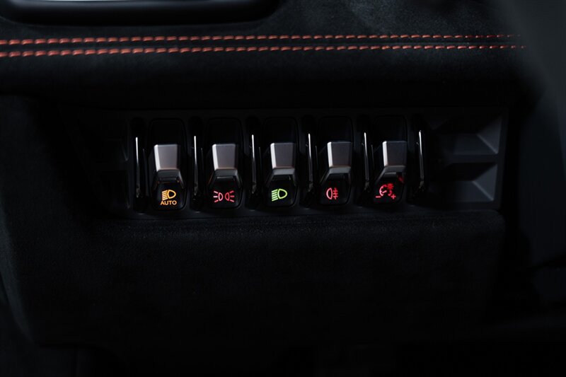 Used 2022 Lamborghini Huracan STO RWD image 59