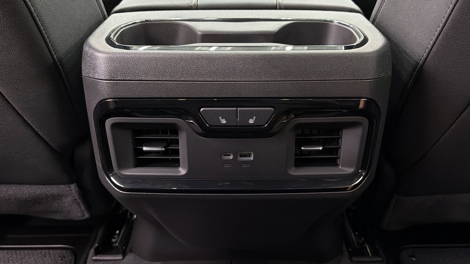 Used 2026 GMC Sierra 1500 AT4 w/ AT4 Premium Package AWD/4WD image 39