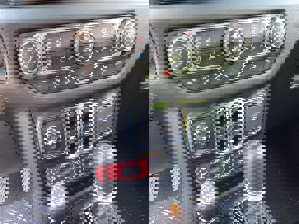 New 2025 Jeep Wrangler Unlimited Sport image 10