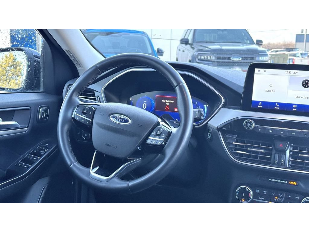 Used 2022 Ford Escape SEL w/ Technology Package AWD/4WD image 15